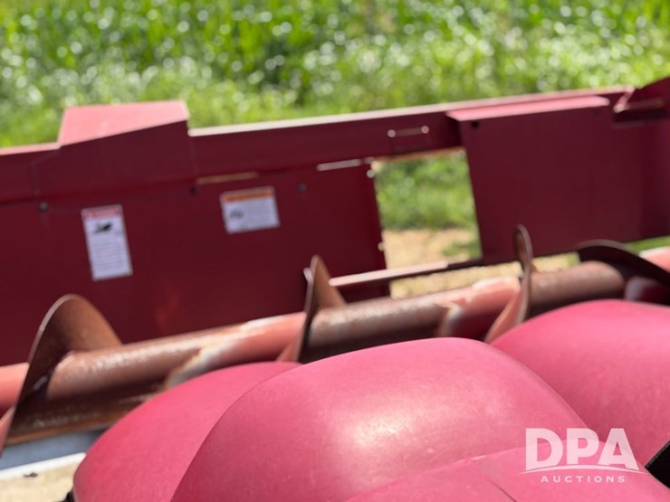 2010-case-ih-3412-image-32