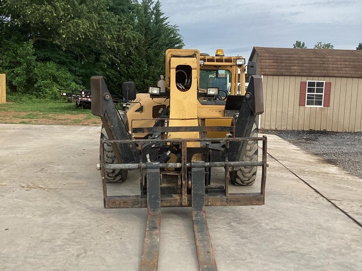 2010-caterpillar-tl943-image-7