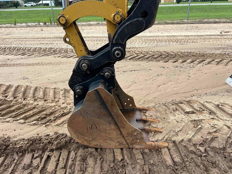2022-caterpillar-305cr-image-9