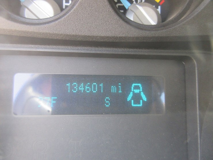 2015-ford-f550-sd-image-17