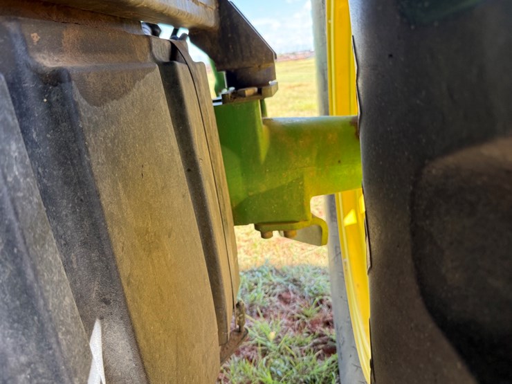 2011-john-deere-6115d-image-19