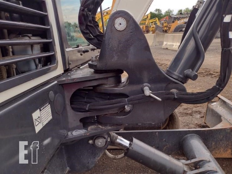 2016-bobcat-e63-image-27