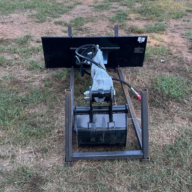 #121 • Quick Attach Backhoe