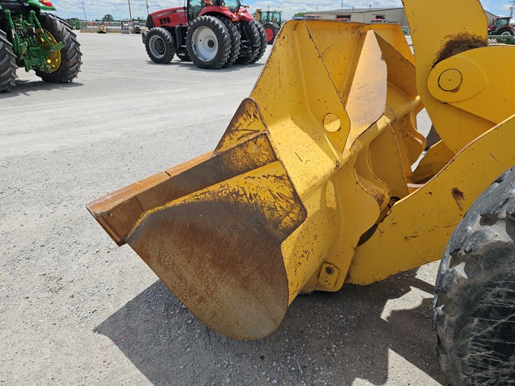 2018-komatsu-wa320-image-27