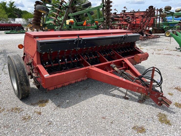 case-ih-5300-image-1