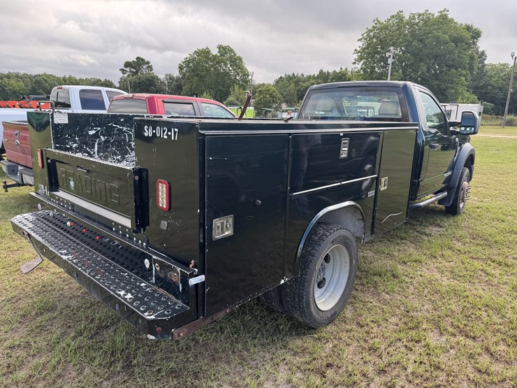 2017-ford-f450-xl-image-8