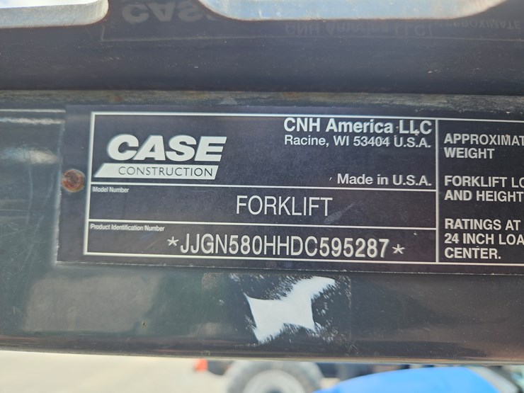 2013-case-586h-image-18