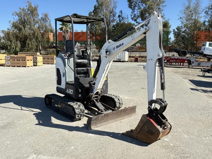 2020-bobcat-e20-image-2