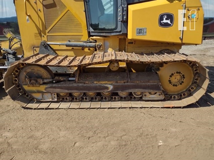 2016-deere-650k-image-21