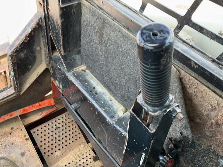 #1151-•-scat-trak-skid-loader-image-39