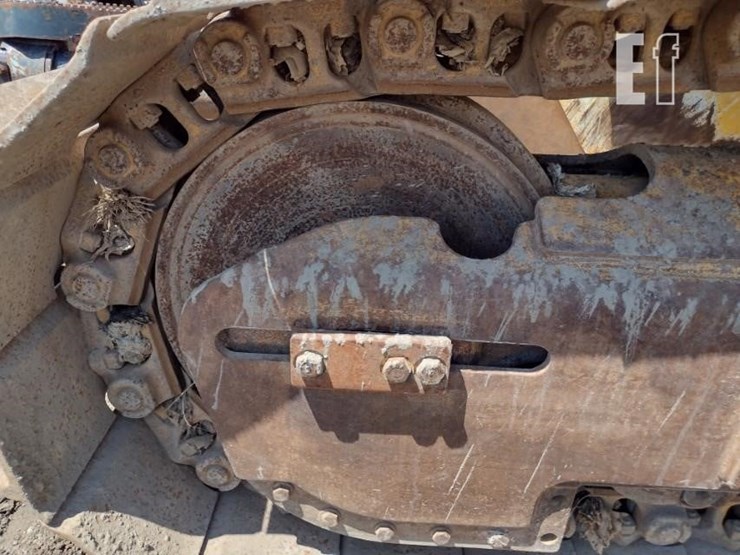 2019-deere-750k-lgp-image-26