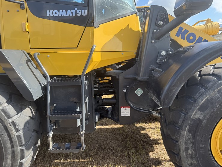 2014-komatsu-wa270-image-4