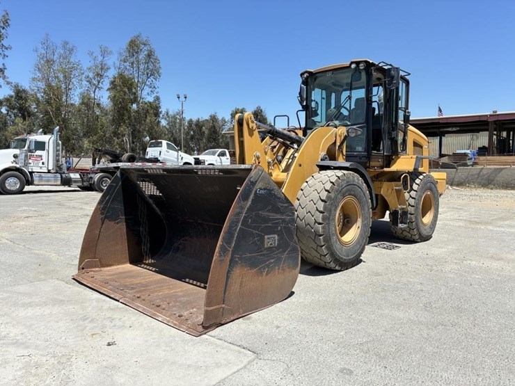 2022-caterpillar-930m-image-1