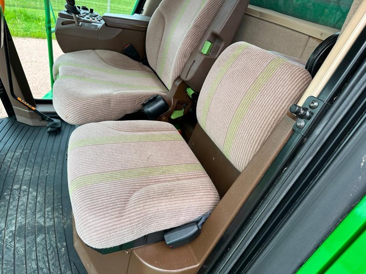 2007-john-deere-9860-sts-image-90