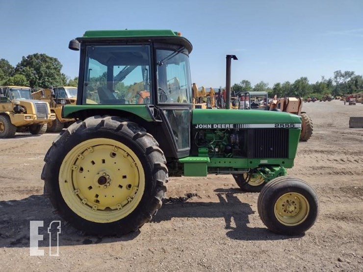 1989-john-deere-2555-image-3