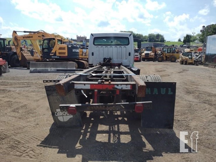 2006-freightliner-business-class-m2-106-image-4