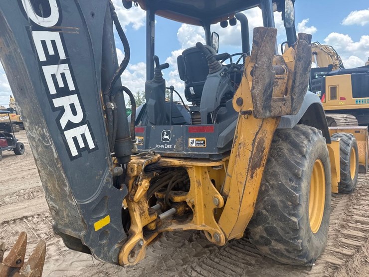 2018-deere-310sl-hl-image-13