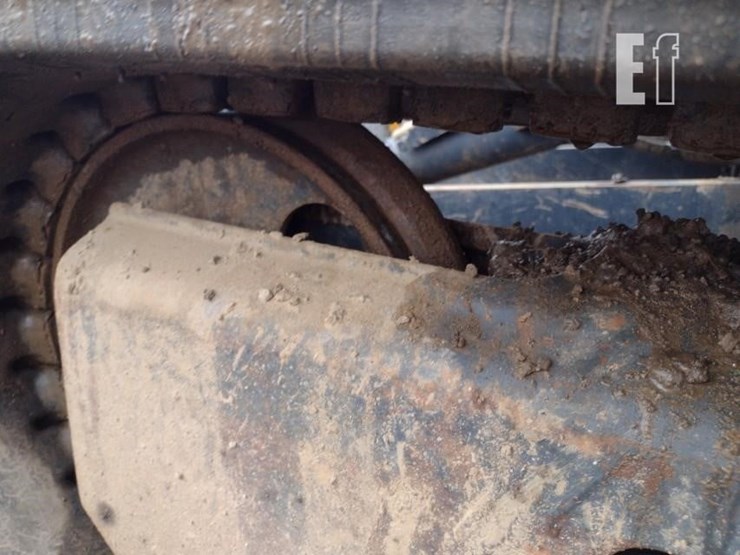 2007-deere-35d-image-36