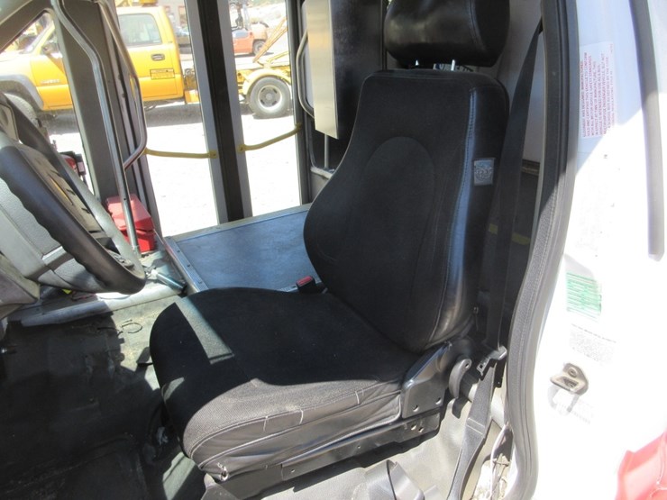 2016-ford-f550-sd-image-10