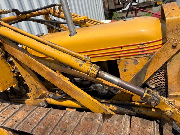 ware-crawler-hgh-loader-image-9