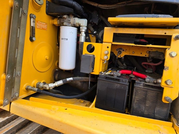 deere-750j-lgp-image-45