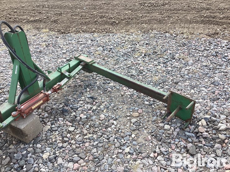 3-pt-round-bale-unroller-image-14