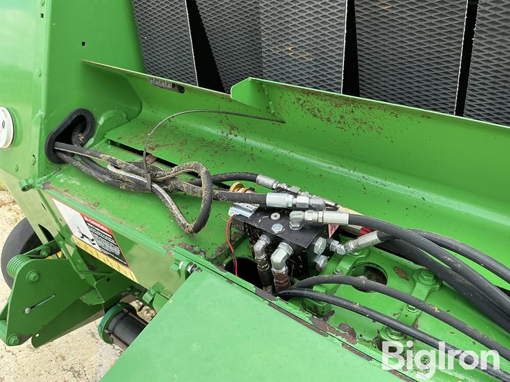 2015-john-deere-569-image-18