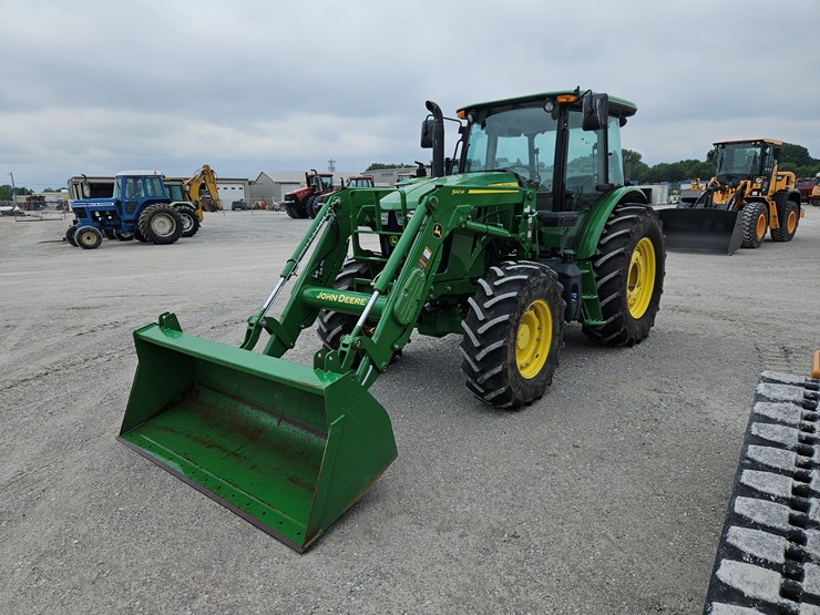 2020-john-deere-6105e-image-26