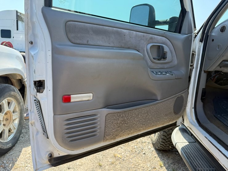 1996-chevrolet-3500-image-34