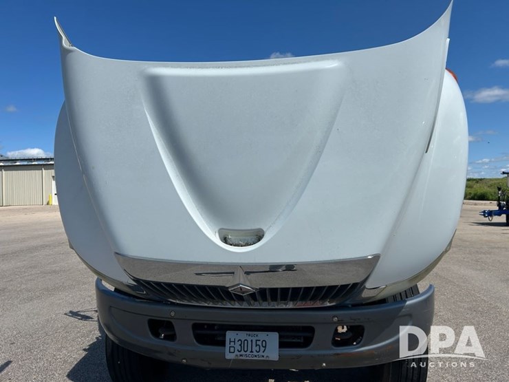 2005-international-durastar-4300-image-34