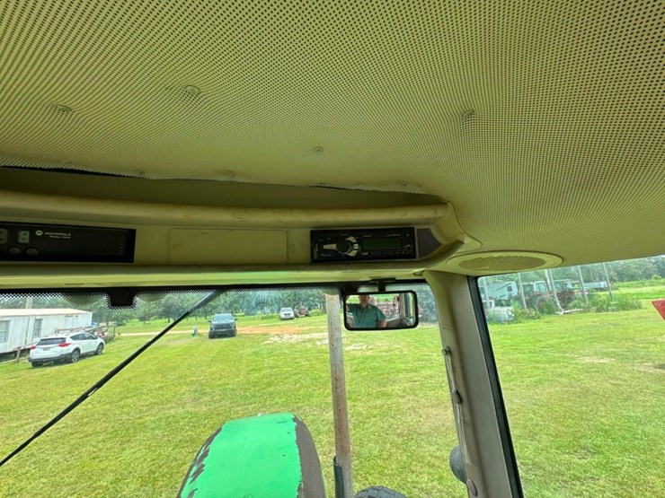 2004-john-deere-6220-image-28