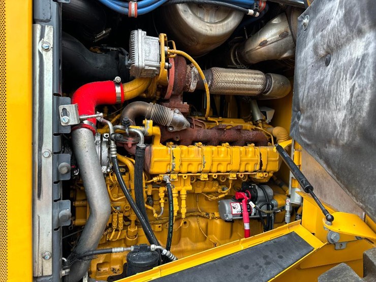 2018-deere-524kii-image-27