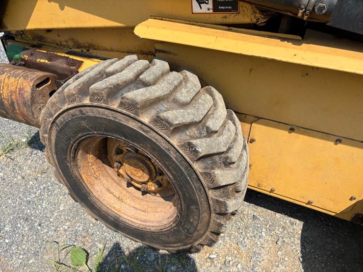 1998-new-holland-lx885-image-8