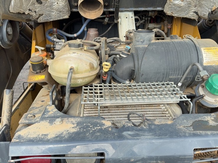 deere-331g-image-11