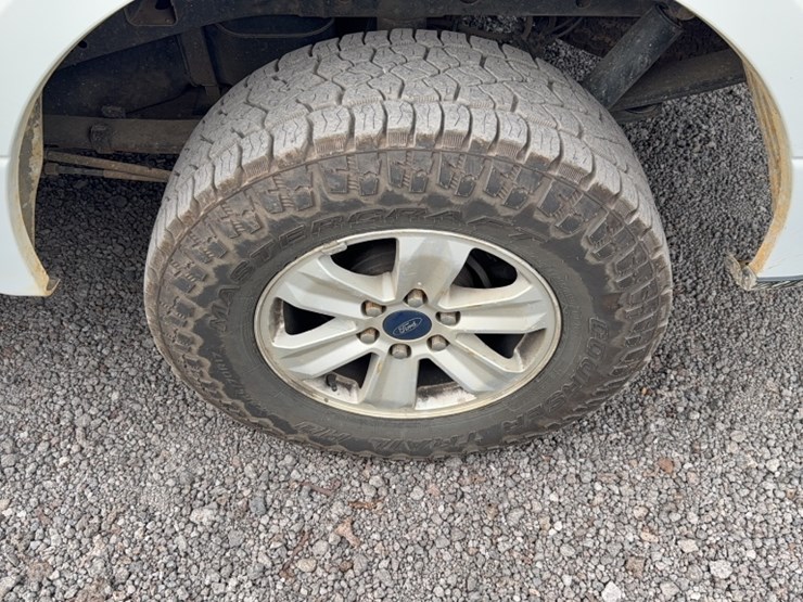 2016-ford-f150-image-13