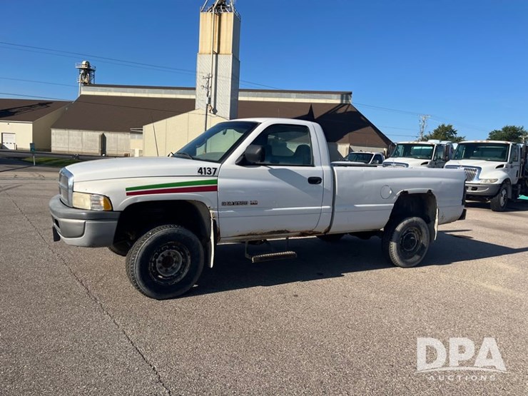 1995-dodge-ram-2500-image-16
