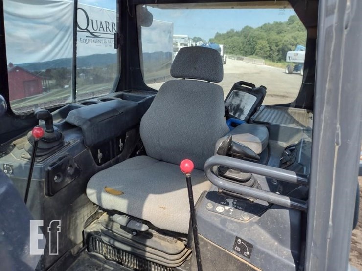 deere-650k-lgp-image-15