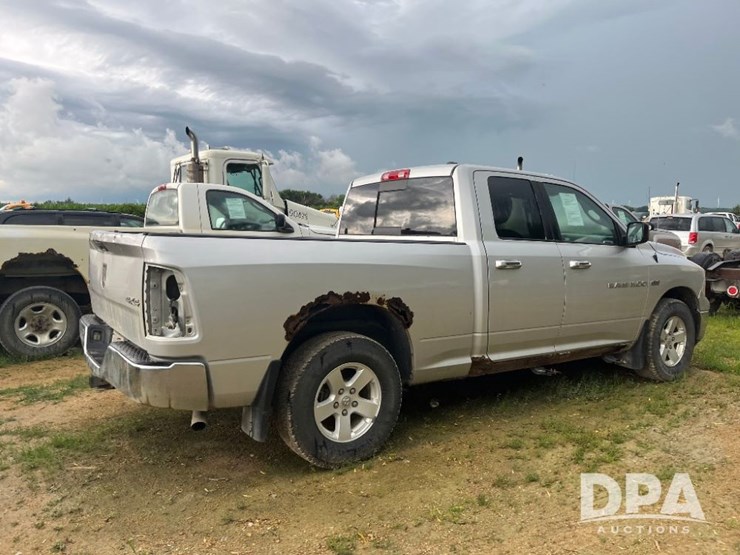 2012-dodge-ram-1500-image-10