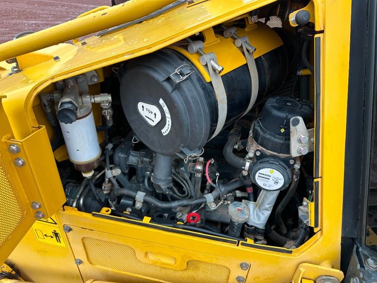 2013-komatsu-d61px-23-image-45