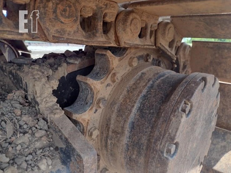 2020-deere-130g-image-31