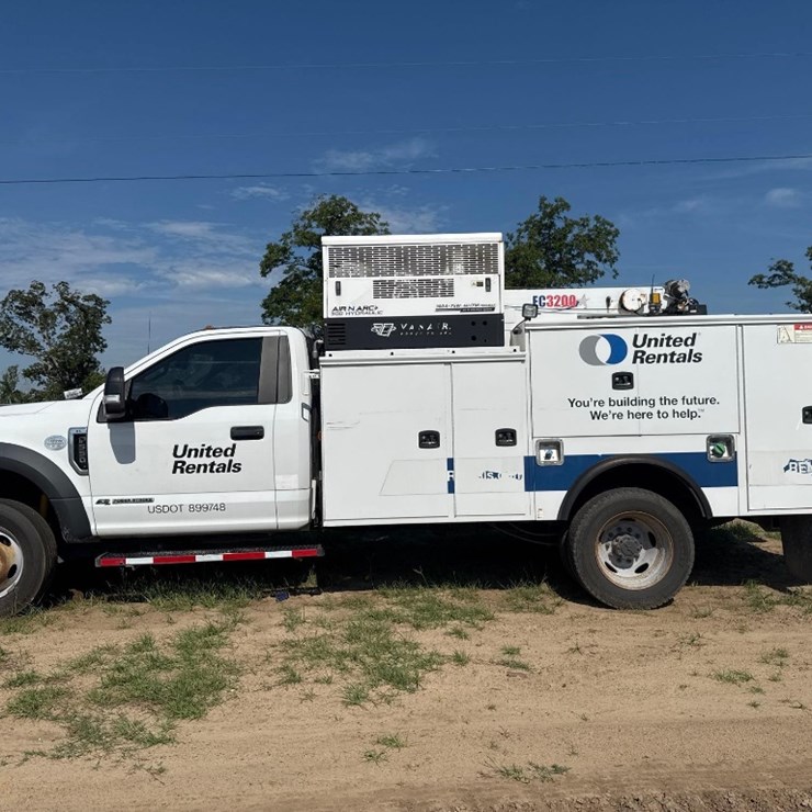 2019 FORD F550 XL