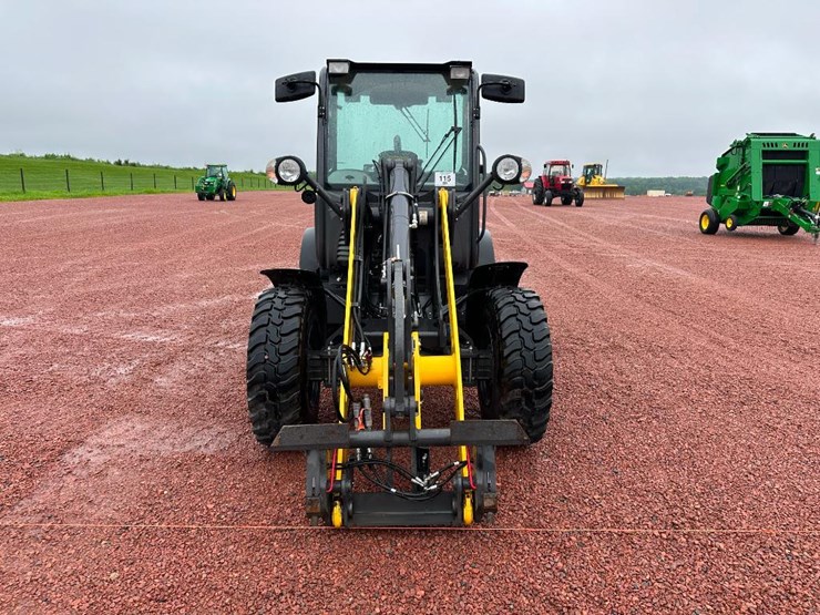 2023-new-holland-w50tc-image-2