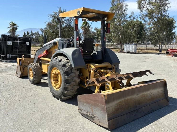 2015-deere-210k-ep-image-4