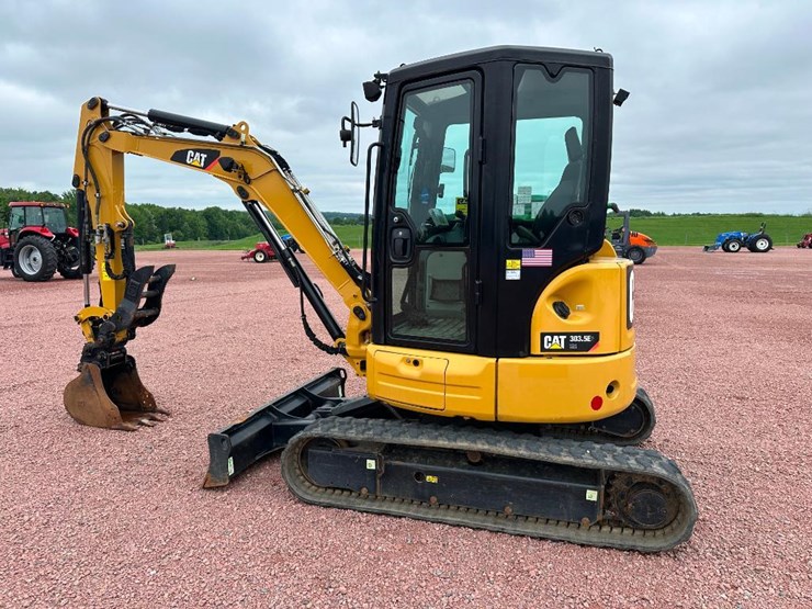 2019-caterpillar-303.5e2-cr-image-5