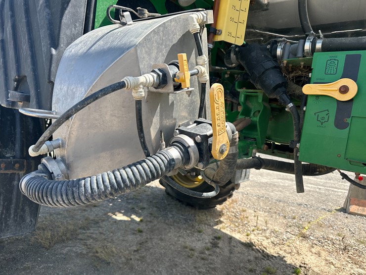 2018-john-deere-r4038-image-31