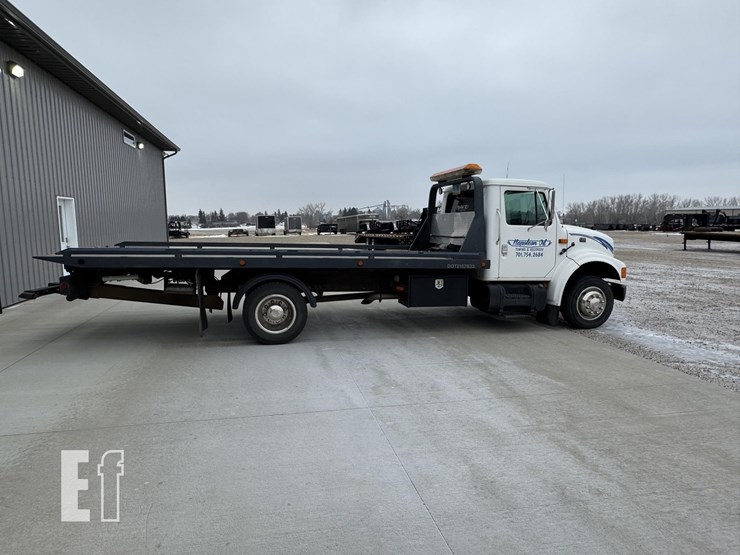 1997-international-4700-image-1
