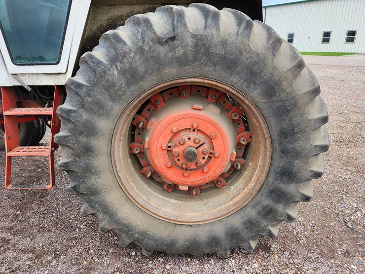 1979-case-2390-tractor-image-16