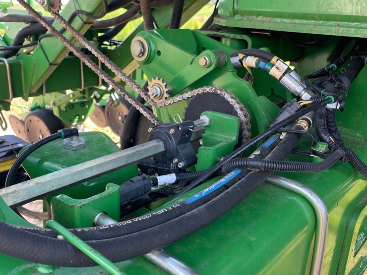 2012-john-deere-1790-image-70