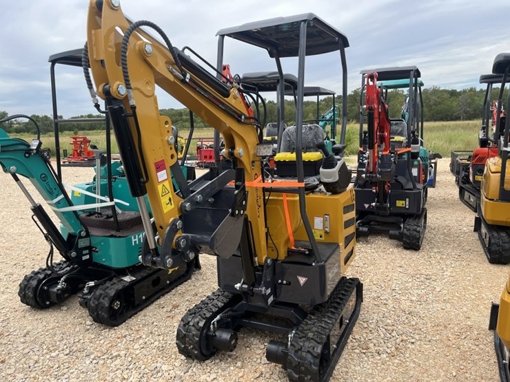 cfg-mx12rx-mini-excavator-image-6