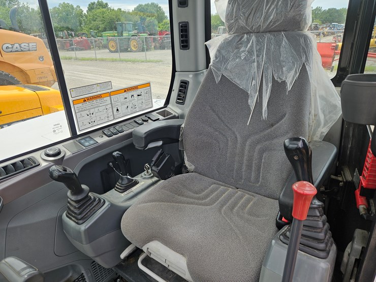 2019-bobcat-e63-image-10
